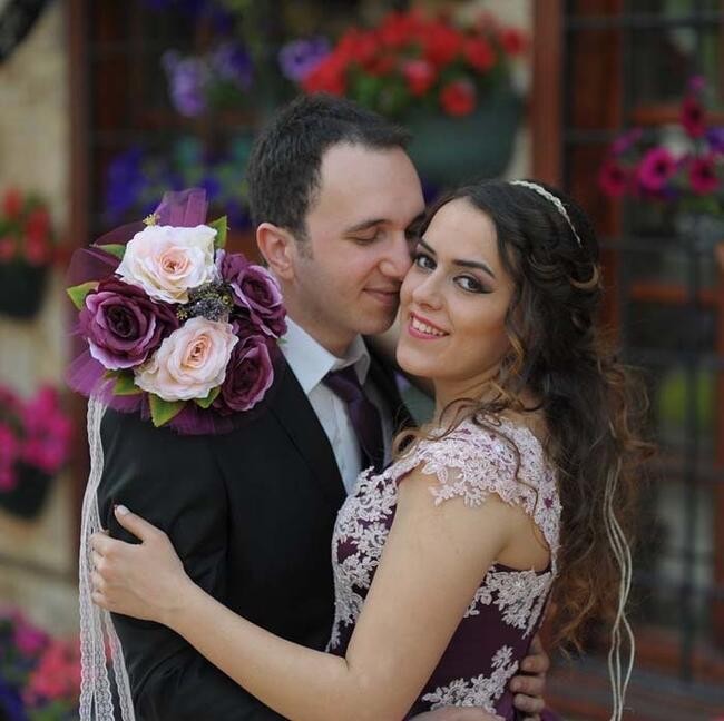 Yeni evli cütlük qəzada həyatlarını itirdi - FOTO