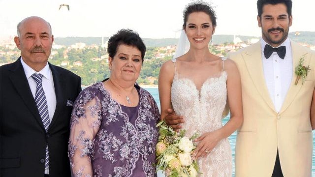 Fəxriyyə Evcanın atası vəfat etdi - FOTO