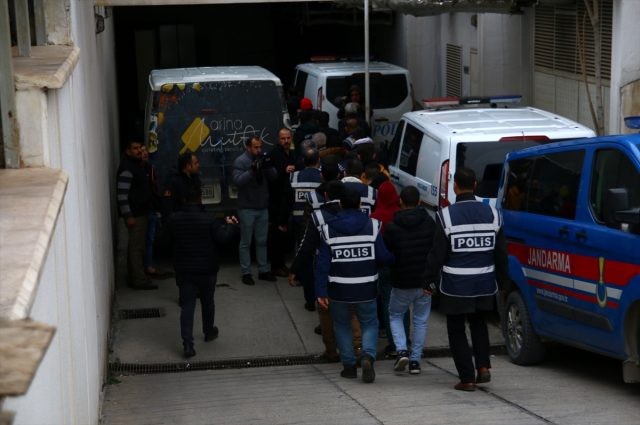 Saxta hesab açıb görüşə çağırdı daha sonra... FOTO