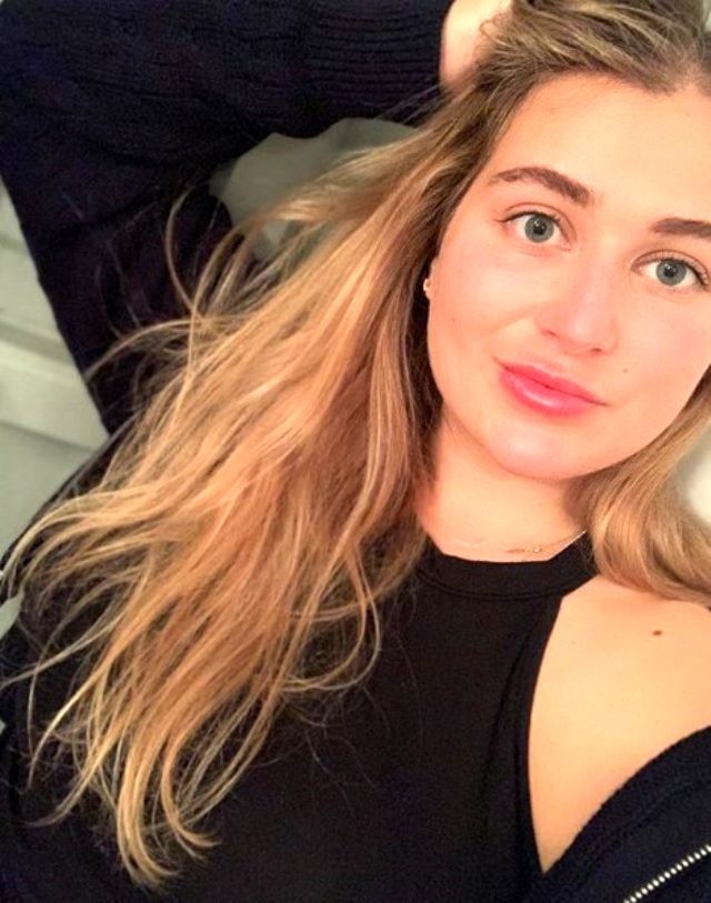 Məşhur milyarderin qızı "Instagram"da sevgili axtarır - FOTOLAR