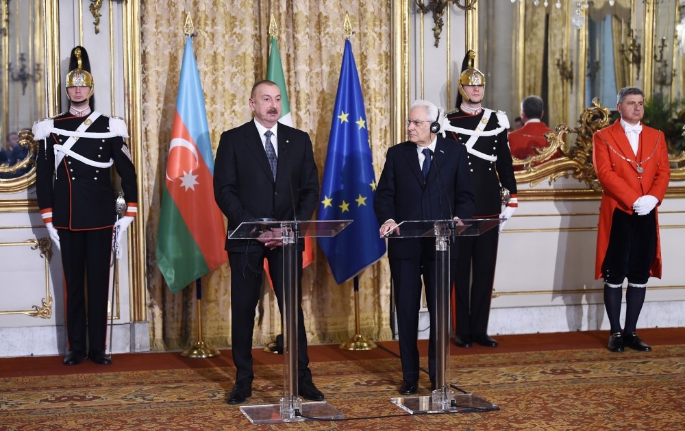 Prezidentlər mətbuata bəyanatlarla çıxış ediblər - FOTO