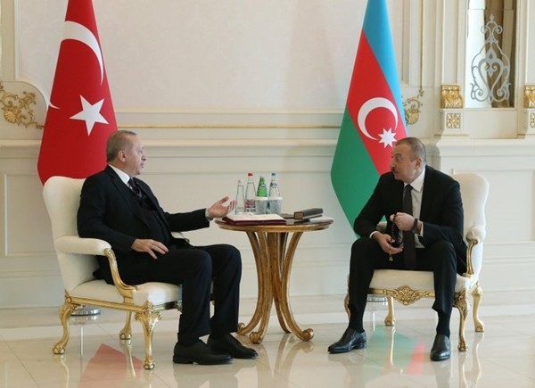 Ərdoğandan İlham Əliyevə özəl hədiyyə - FOTO
