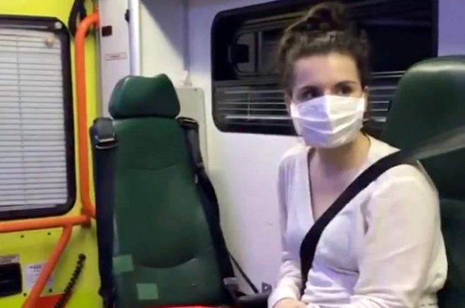 Təyyarədə halsız olduğu üçün dərman istədi, karantin altına alındı - FOTOLAR