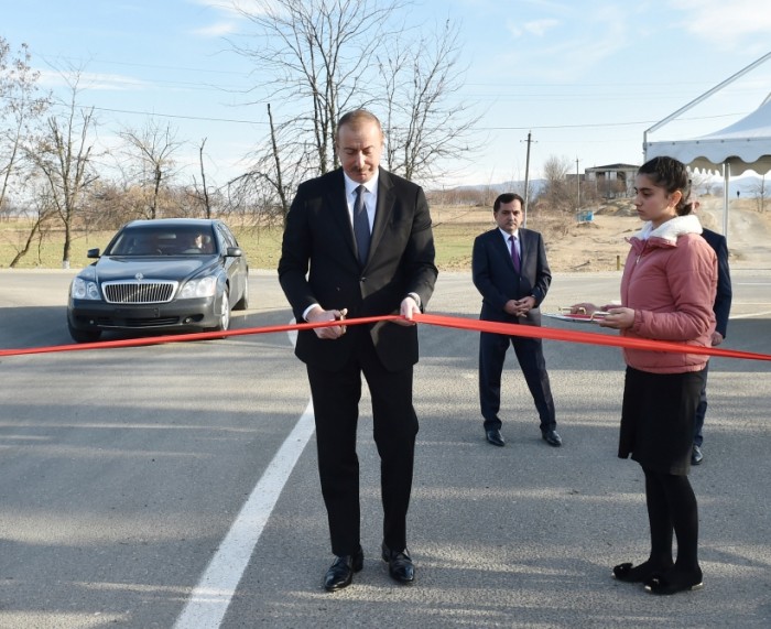 Prezident Qazaxda yol açılışında iştirak edib - FOTOLAR