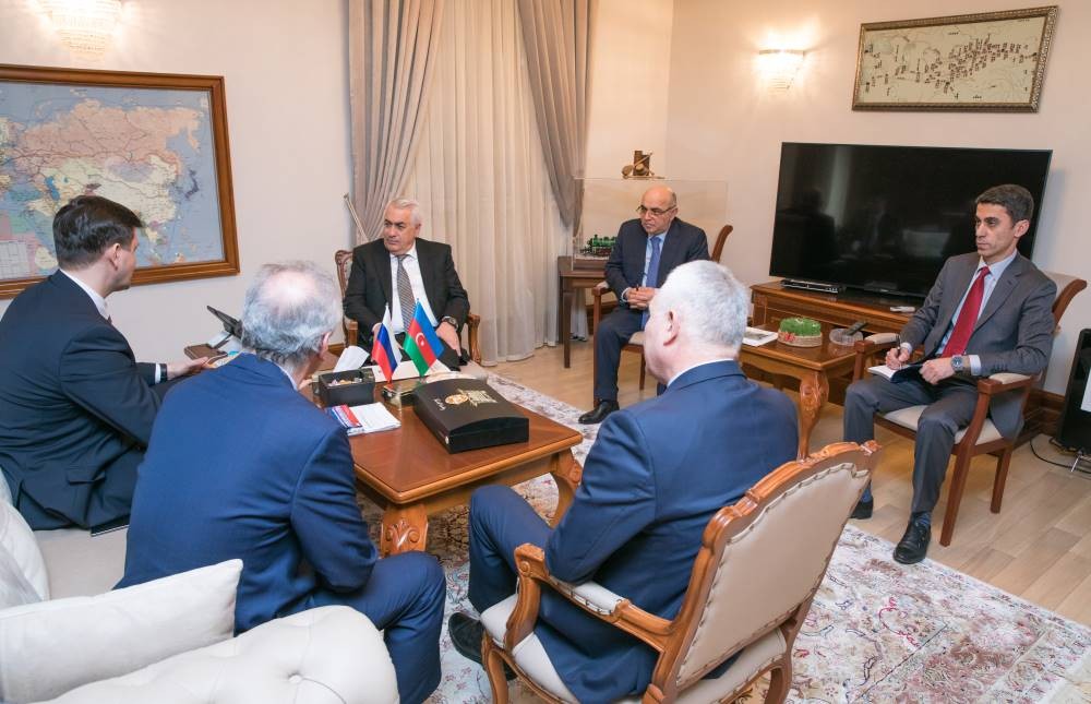 Cavid Qurbanov Rusiya nümayəndə heyəti ilə görüşüb - FOTO