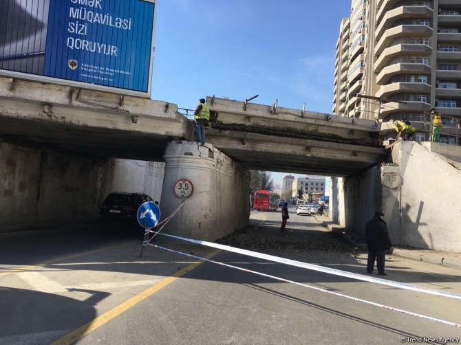 Bakıda 85 illik bu körpü sökülür - Foto