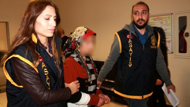 Bir günlük körpəsini boğdu - FOTO