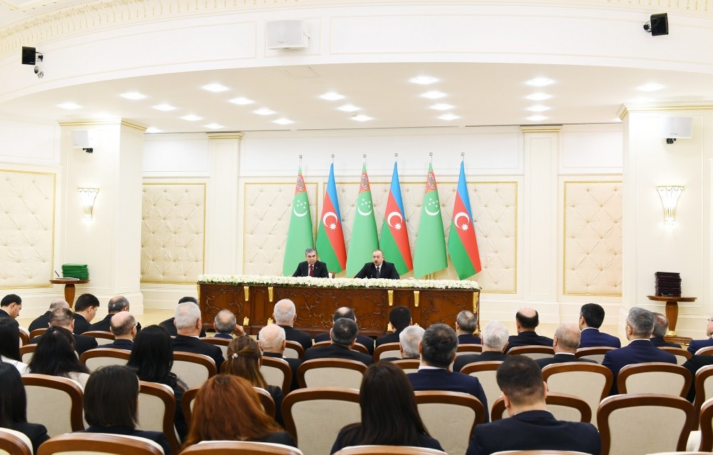 Azərbaycan və Türkmənistan prezidentləri mətbuata bəyanatlarla çıxış ediblər - FOTOLAR