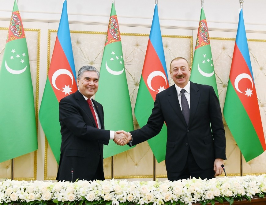 Azərbaycan və Türkmənistan prezidentləri mətbuata bəyanatlarla çıxış ediblər - FOTOLAR