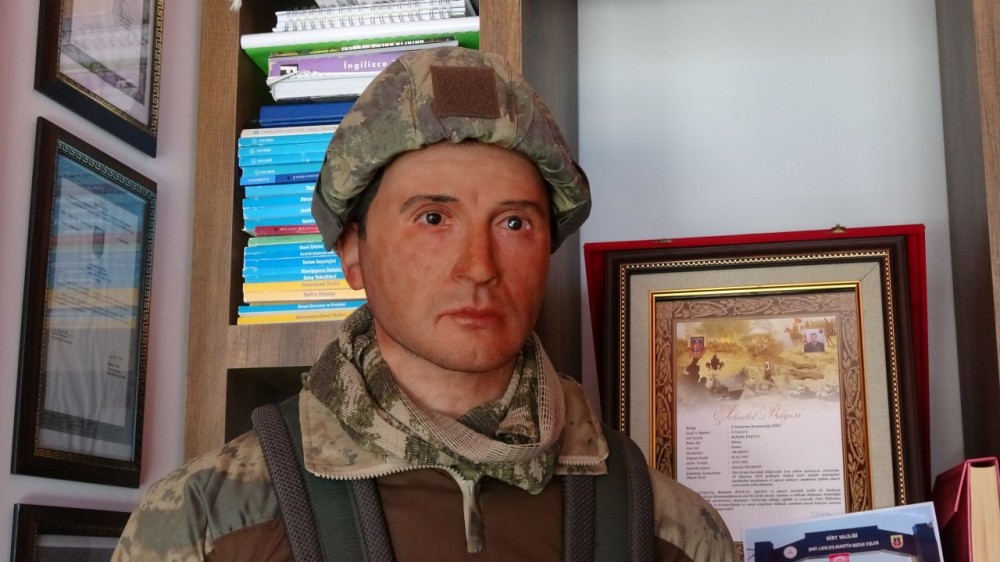 Şəhid ailəsinə bunu hədiyyə etdilər - FOTO