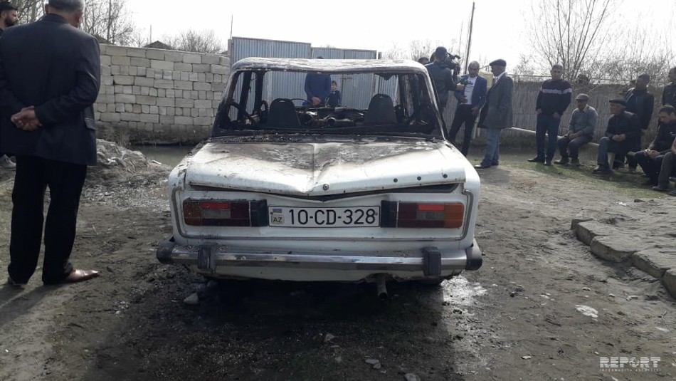 Azərbaycanda bu avtomobildə 4 yaşlı uşaq yanaraq öldü - FOTOLAR