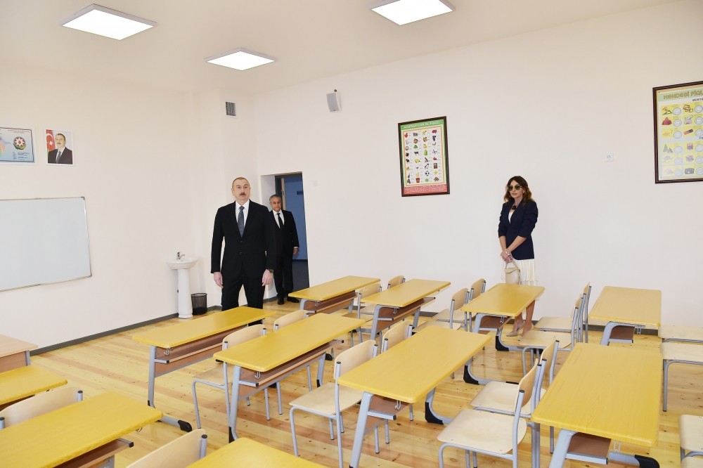 Prezident və xanımı Hövsan yaşayış kompleksinin açılışını belə etdilər - FOTOLAR