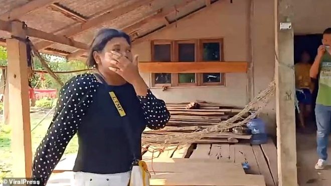 14 yaşlı ana körpəsini asaraq öldürdü - FOTO
