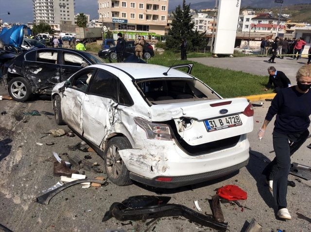 Əyləci sıradan çıxan TIR qəza törətdi: 5 ölü, 15 yaralı var (FOTOLAR)