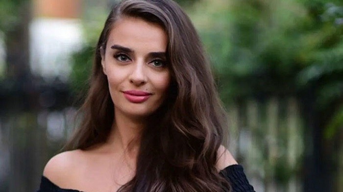 “Erkənçi quş”un aktrisası koronavirusa yoluxdu - FOTO