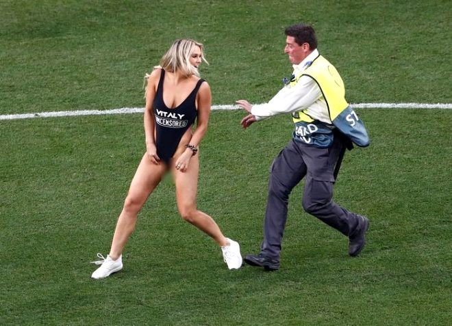 Baham adalarında karantində olan model koronavirus testinə məruz qaldı - FOTOLAR