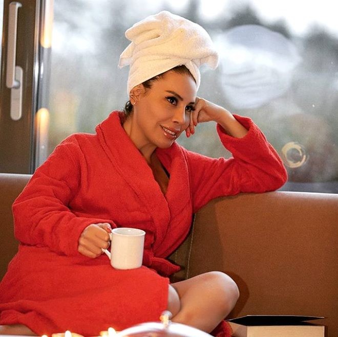 Məşhur müğənninin bu halını görənlər onu tanımadı - FOTOLAR