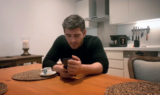 Bu serial çəkilişlərini evdə davam etdi - FOTO