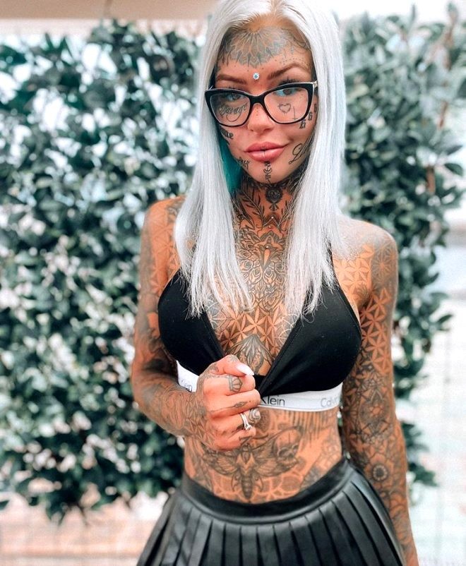 Gənc modelin bu halını görənlər ona heyran qaldı -  FOTOLAR