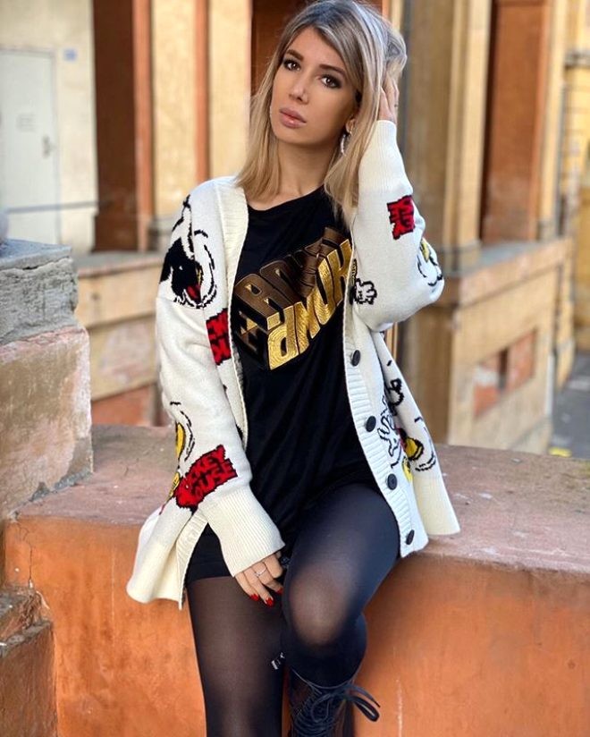 İtalyan modelin koronavirus testi 55 gün sonra yenə müsbət çıxdı -  FOTO