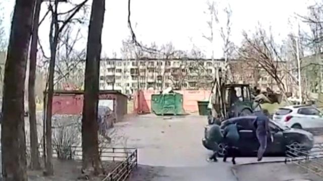 Maskalı şəxslər qızı anasının yanından belə qaçırdılar - FOTOLAR+VİDEO