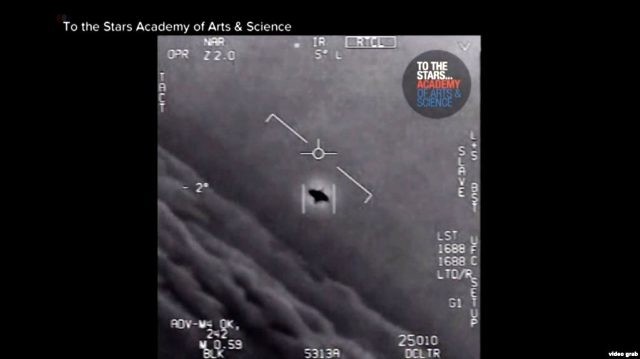 Pentaqon UFO-ları əks etdirən 3 video yayımladı (VİDEO)