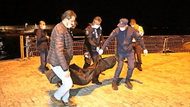 Şəkil çəkmək istəyən qadın qayalıqdan  yıxılaraq öldü -  Türkiyədə