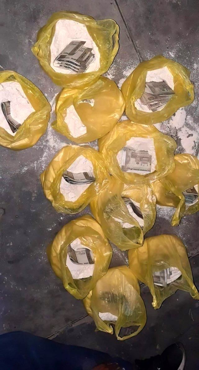 Məşhur aktyor 1 kq unla yardım etdi - içindən görün nə çıxdı  (FOTO)