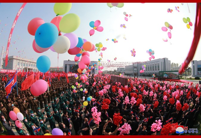 Öldüyü iddia olunan Kim Çen In sağ imiş (FOTOLAR)