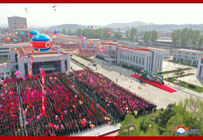 Öldüyü iddia olunan Kim Çen In sağ imiş (FOTOLAR)