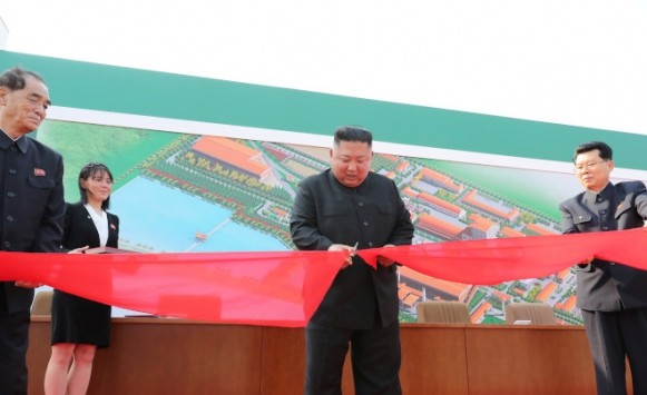 Öldüyü iddia olunan Kim Çen In sağ imiş (FOTOLAR)