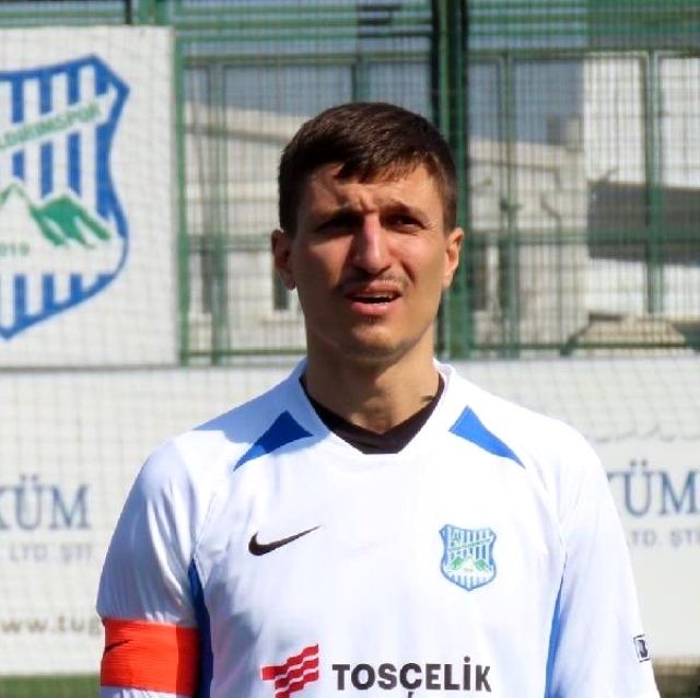 Sabiq futbolçu 5 yaşlı oğlunu boğaraq öldürdü  - ETİRAF ETDİ