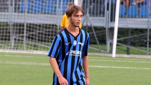 19 yaşlı futbolçu  vəfat etdi 