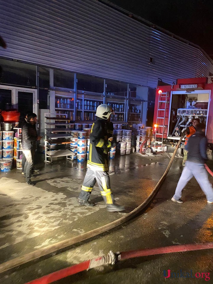 “EuroHome” bazarındakı yanğın söndürüldü - YENİLƏNİB - VİDEO(FOTO)