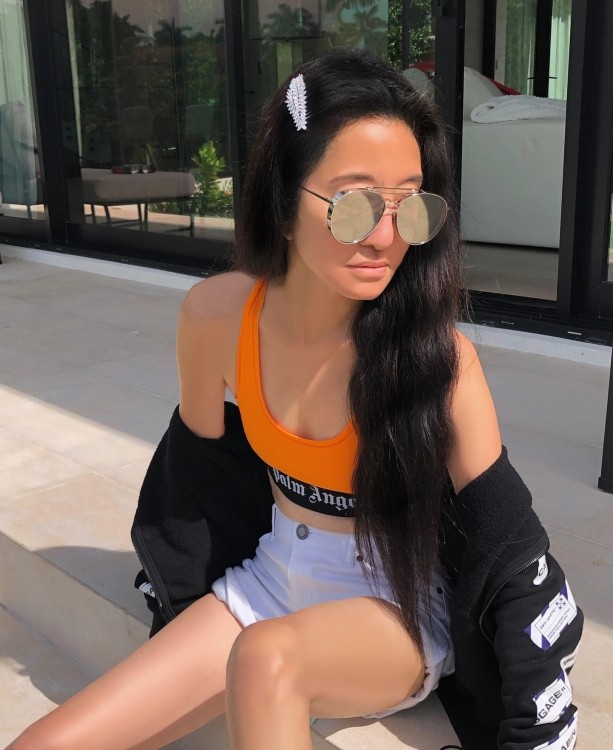 70 yaşlı məşhur bu fotoları ilə gündəmə gəldi