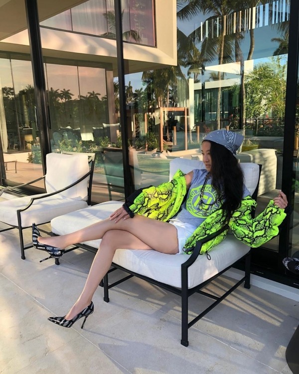 70 yaşlı məşhur bu fotoları ilə gündəmə gəldi