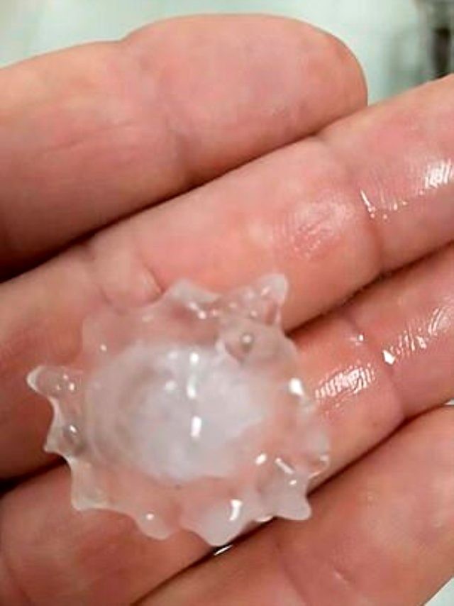 Koronavirus formasında dolu yağdı - FOTO