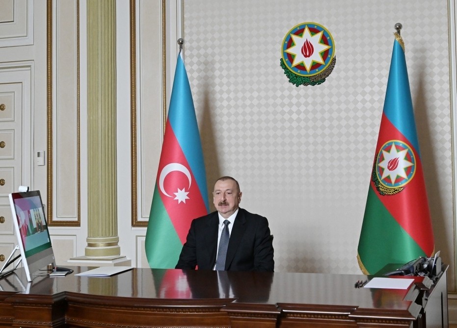 İlham Əliyev videokonfrans keçirdi - FOTO