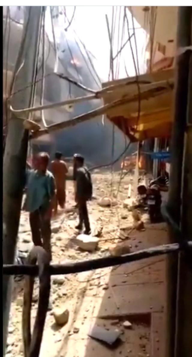 Pakistanda təyyarəsi qəzaya uğradı: ölənlər var (FOTO+VİDEO)