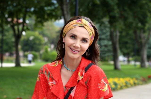 Tanınmış aktrisa serialdan buna görə ayrıldı - FOTO