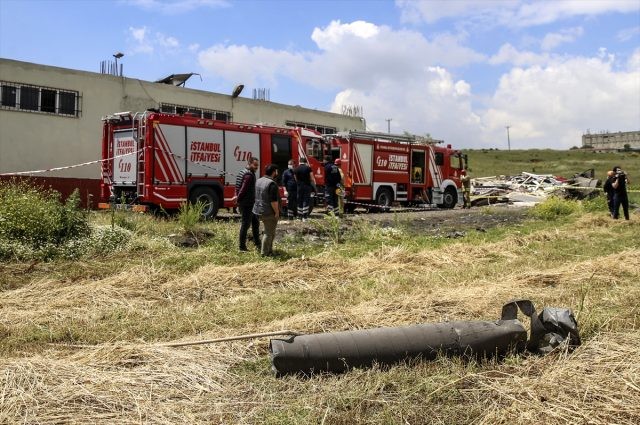 İstanbulda fabrikdə partlayış olub: Ölən var (FOTO)