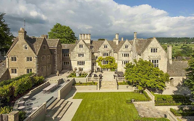 Məşhur cütlük villalarında yeraltı tunel tikdirirlər - FOTO