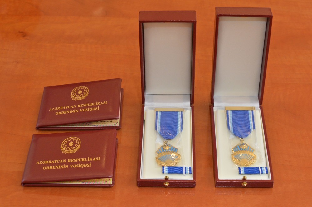 Adil Qəribova və Arif Məmmədova “Şöhrət” ordeni təqdim edilib - FOTOLAR