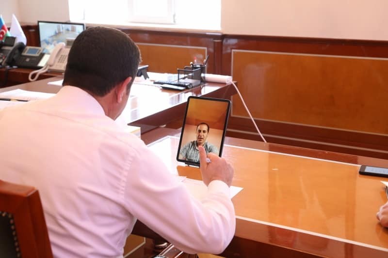 Mahir Abbaszadə seçicilərlə növbəti videoqəbul keçirib - FOTOLAR