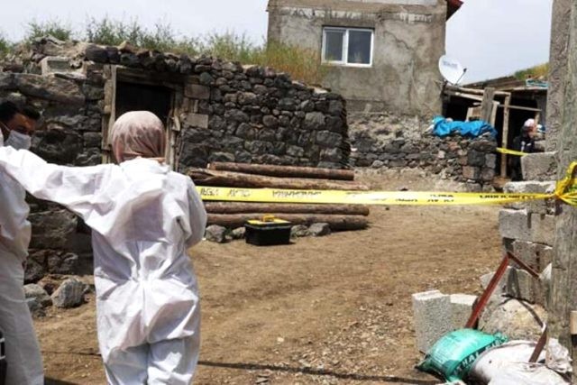Təndirə düşən övladını xilas etdi, özü isə - FOTO