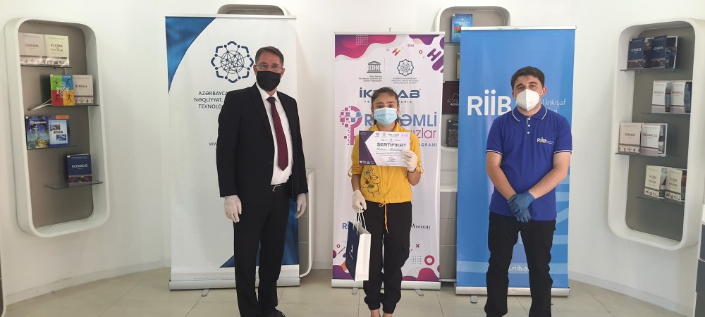 “Rəqəmli Qızlar” layihəsi üzrə onlayn təlimlər keçirilib 