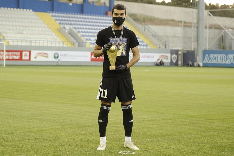 Qarabağ çempion kimi mükafatlandırıldı - Foto