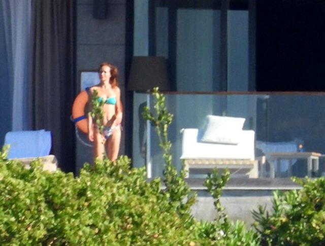 10 yaşlı oğlunu itirən modelin son halı  - FOTO