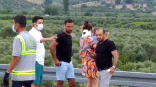 Məşhur müğənni ailəsi ilə birlikdə qəzaya düşdü 