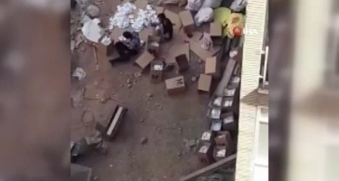 Zibillikdən toplanan maskalar yenidən satılır - İranda - FOTO